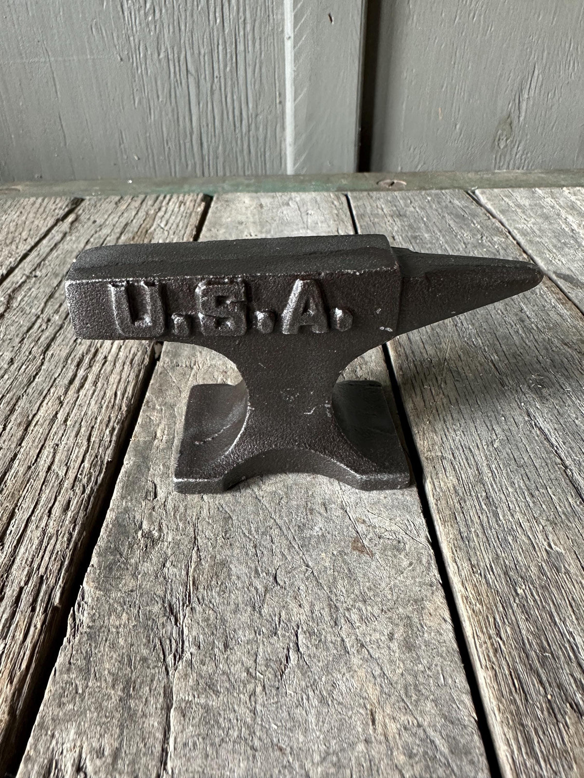 USA Double Sided Cast Iron Mini Anvil W/ Antique Finish & Raised Letters - Paperweight Statue Shelf Art America Patriotic