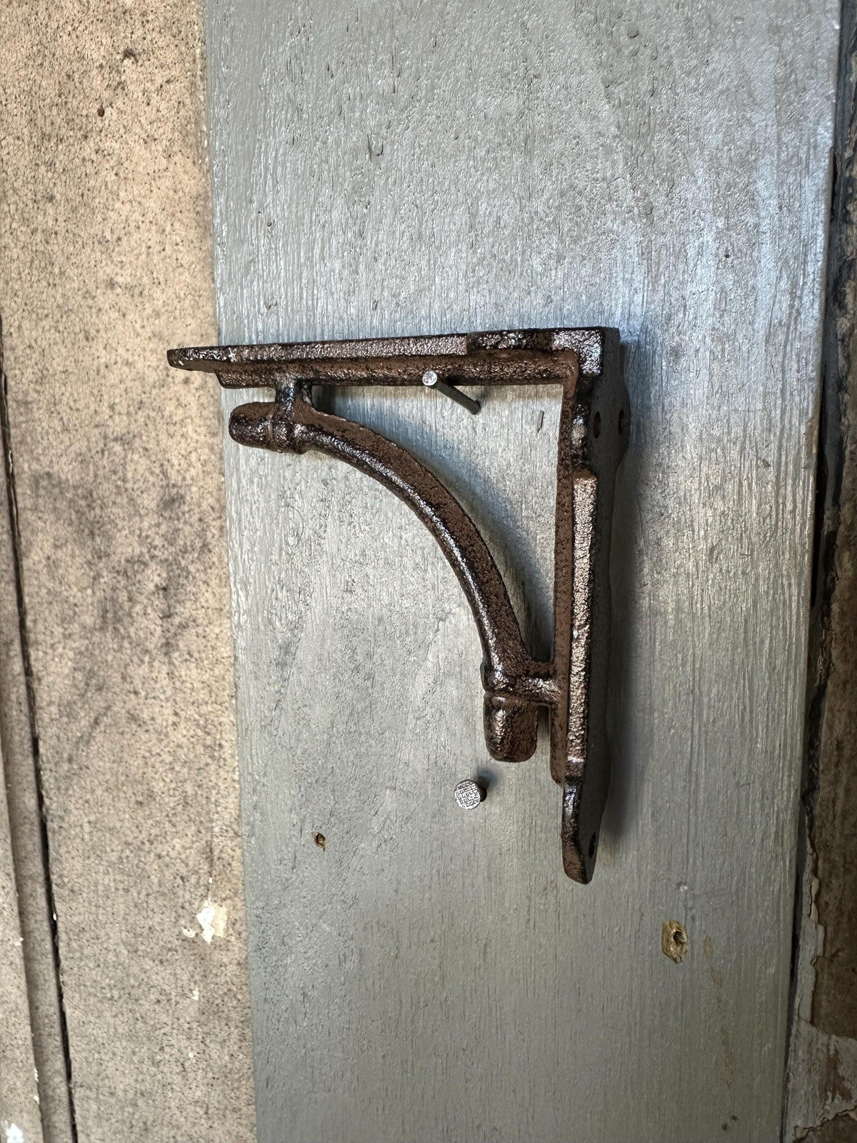 Set Of 2 - 4”x4” Small Cast Iron Curved Brackets