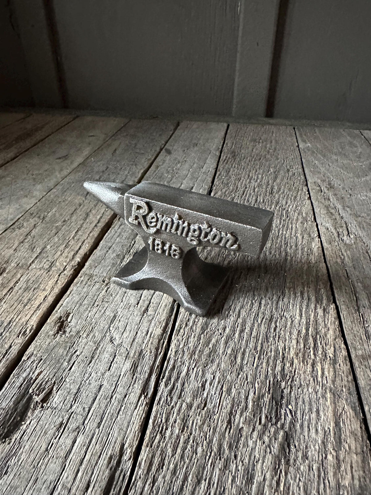 Remington 1816 Cast Iron Mini Anvil W/ Antique Finish & Raised Letters - Paperweight Statue Shelf Art