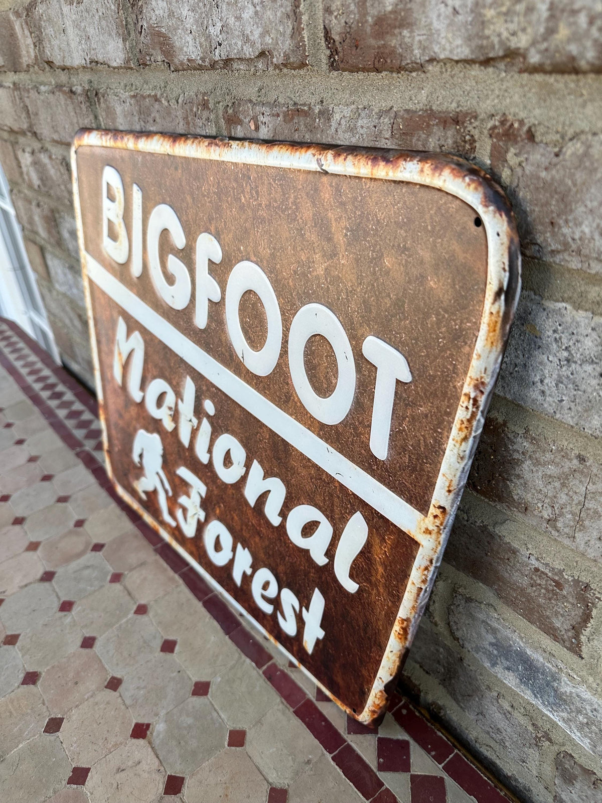 Bigfoot National Forest Metal Sign Wall Art Man Cave Decor Gift Ski Sasquatch