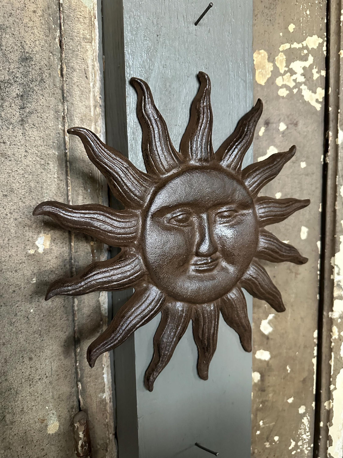 Large Cast Iron 12” Sun Face Plaque Garden Yard Art Decor