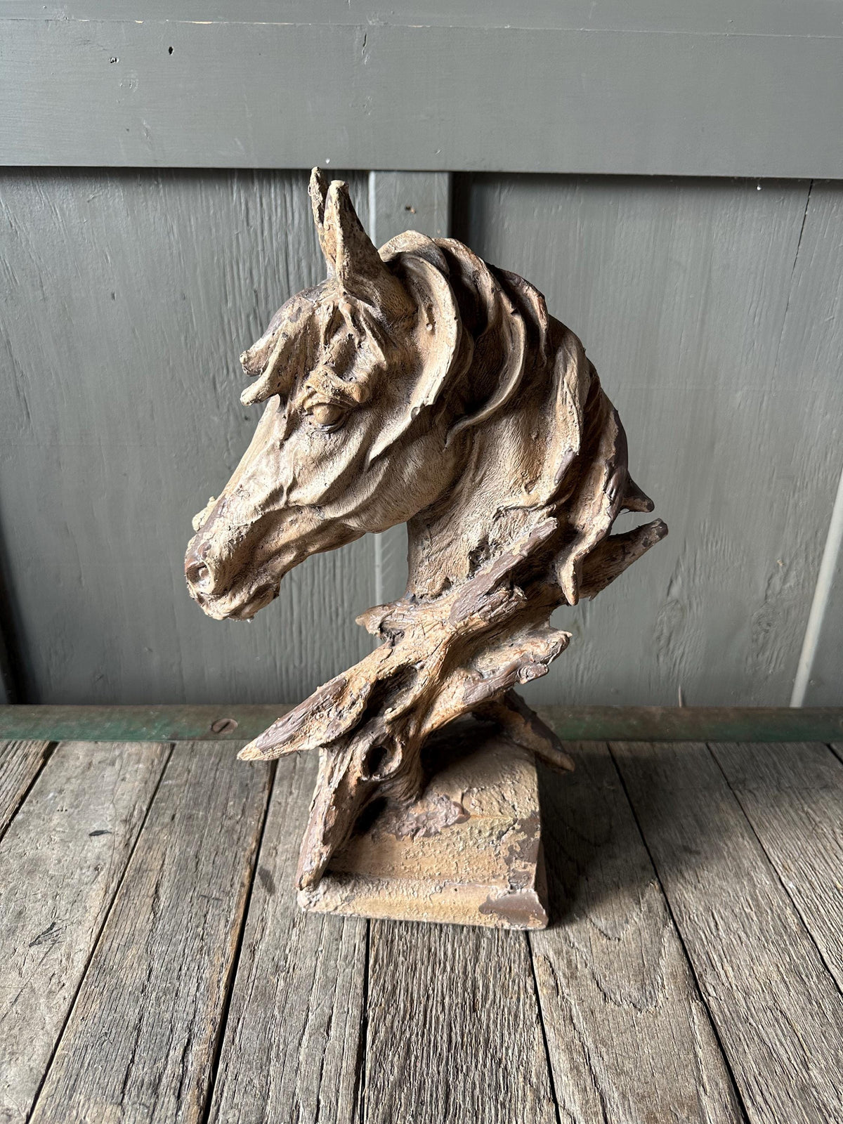 Rustic Horse Head Statue - Magnesium Oxide - Indoor Outdoor Lawn Garden Art Sculpture