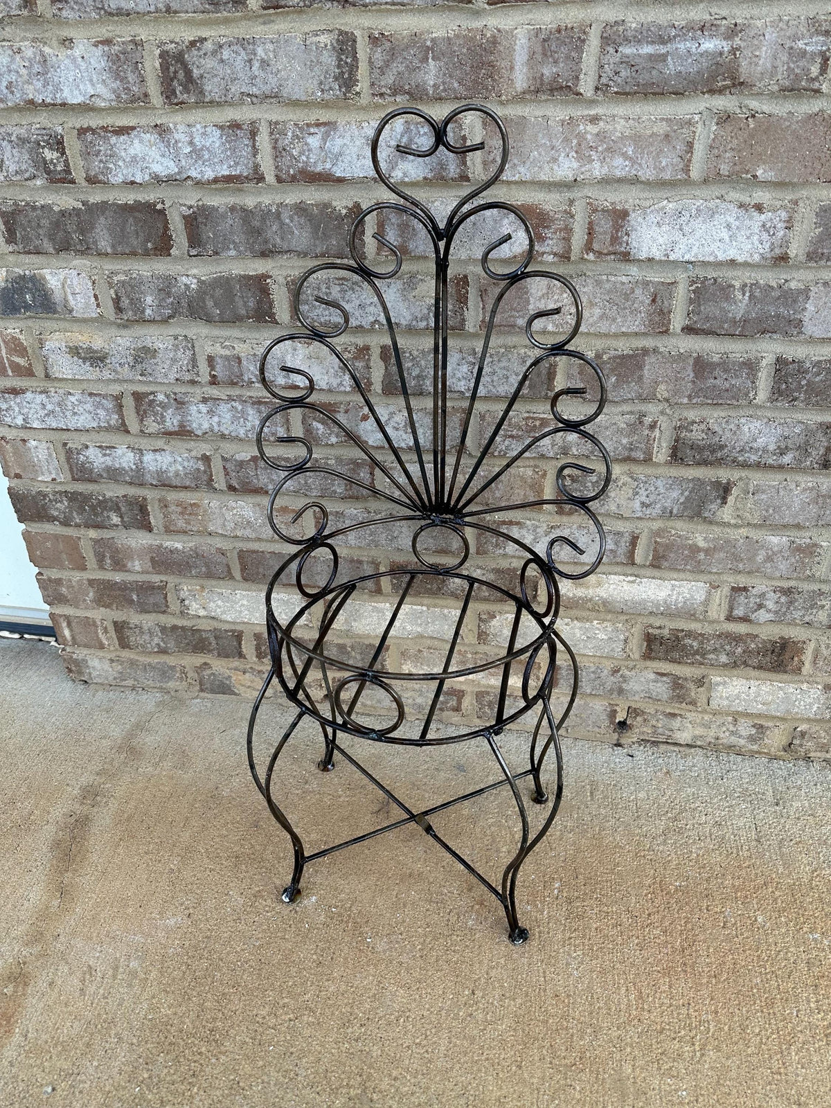 Cute Rustic Metal Iron Planter Chair - Plant Stand Vintage Antique Victorian Style Garden Art Black