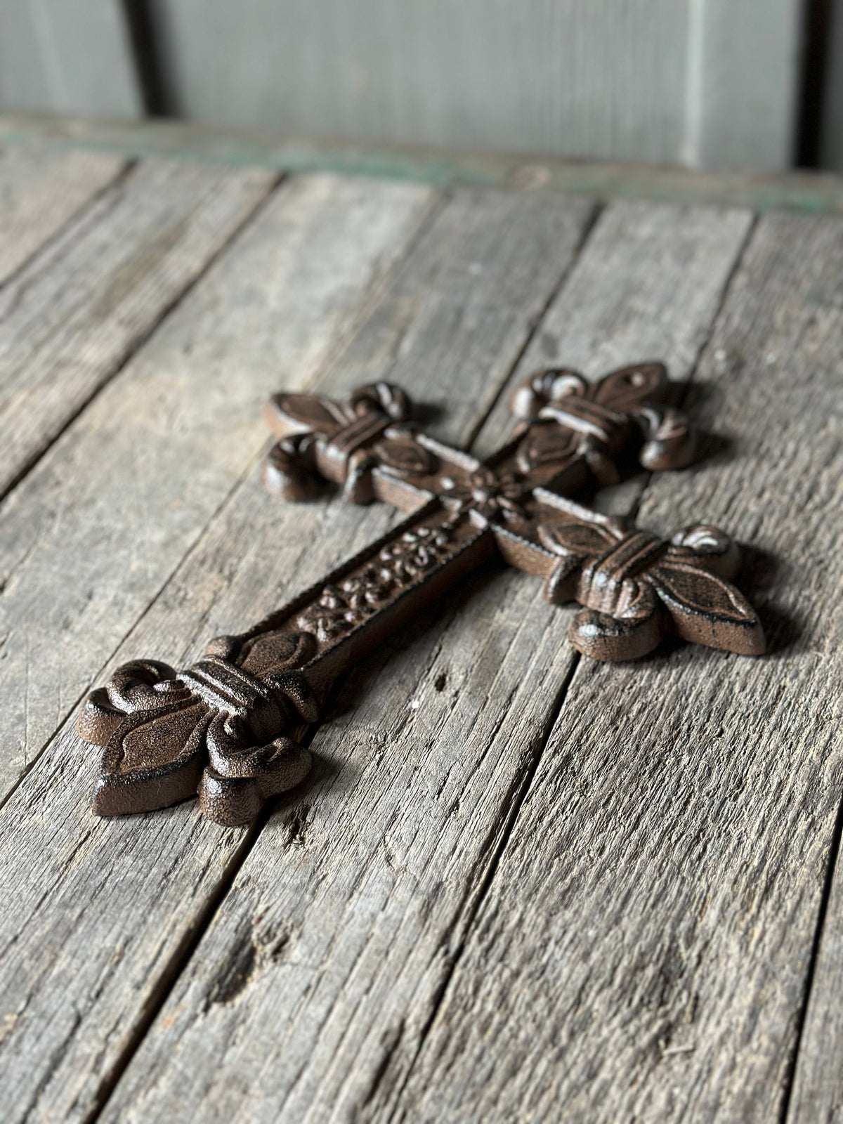 Large FLEUR DE LIS Cross Antique Brown Patina Finish for wall mounting 9" x 12” Heavy