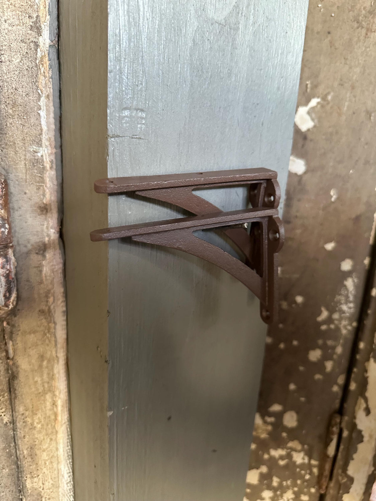 Set Of 2 - 4”x 3” Small Simple Cast Iron Shelf Brackets