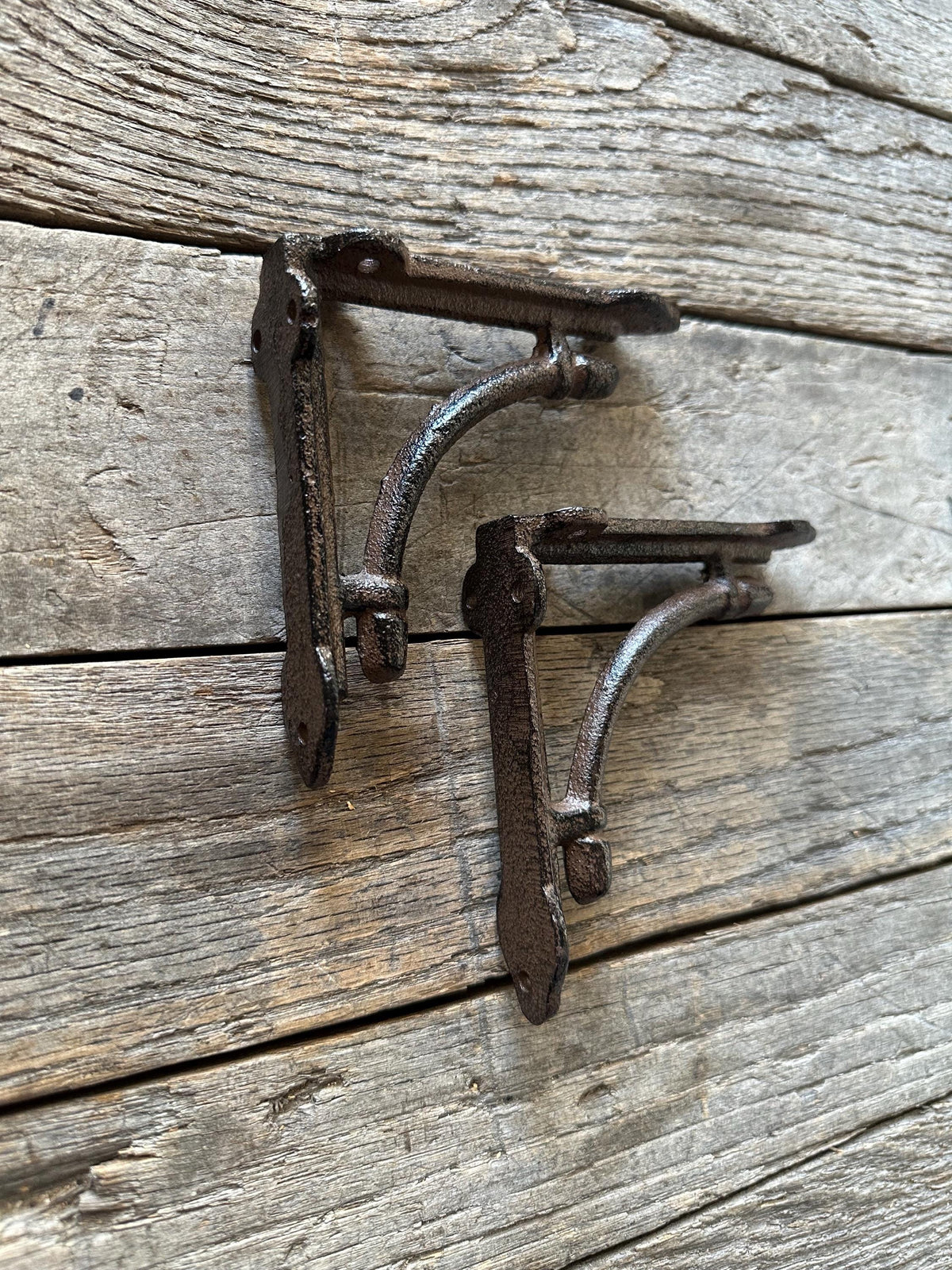 Set Of 2 - 4”x4” Small Cast Iron Curved Brackets