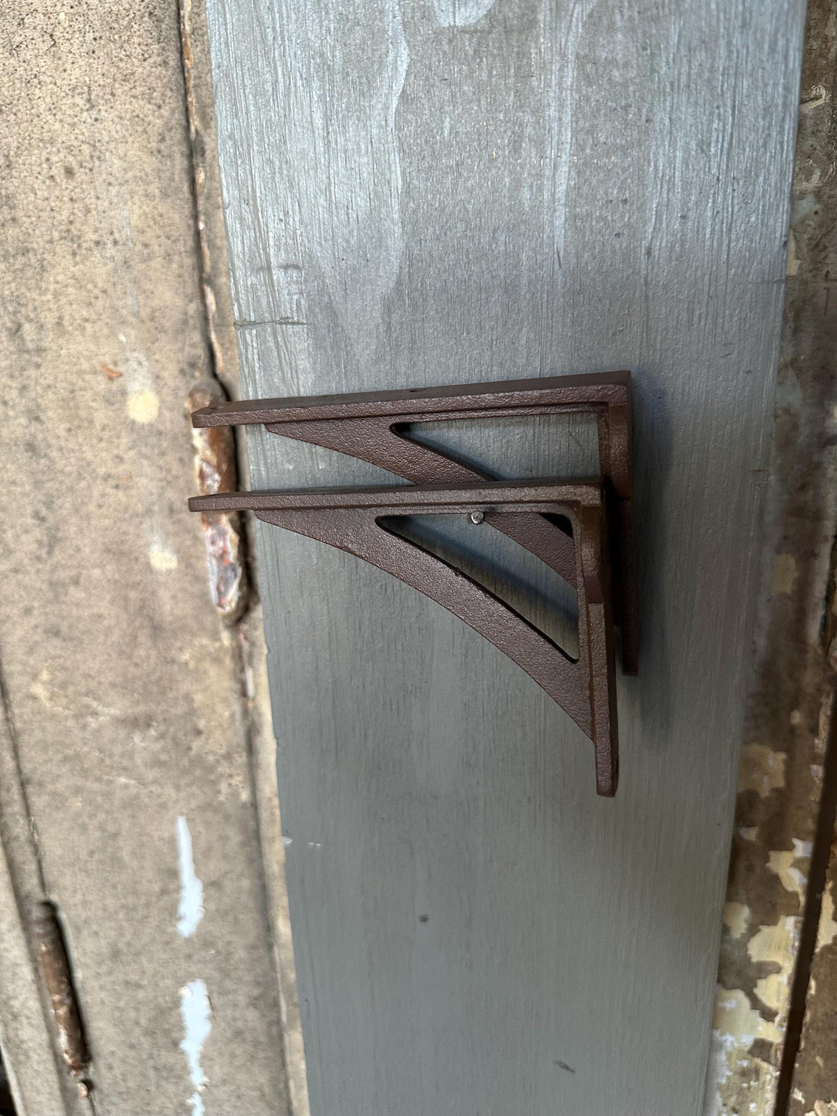 Set Of 2 - 4”x 3” Small Simple Cast Iron Shelf Brackets