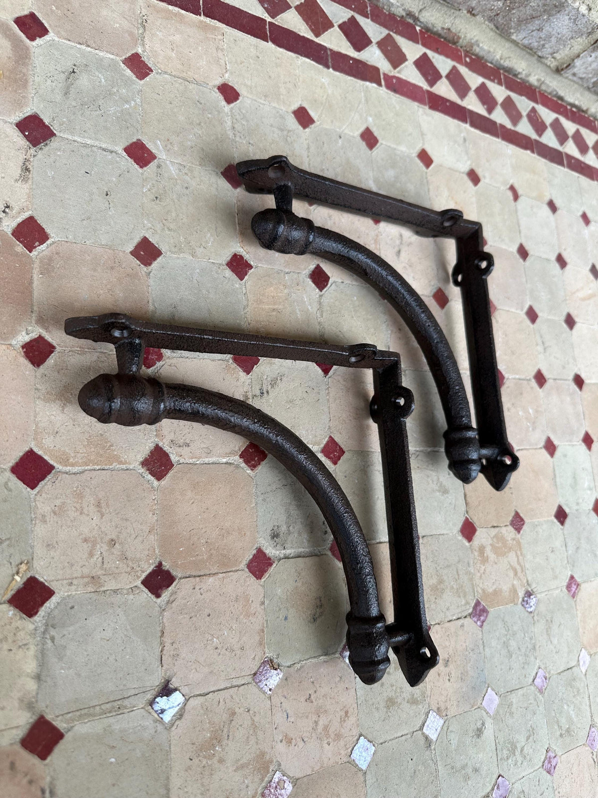 Set Of 2 - 7”x7” Cast Iron Curved Bar Brackets