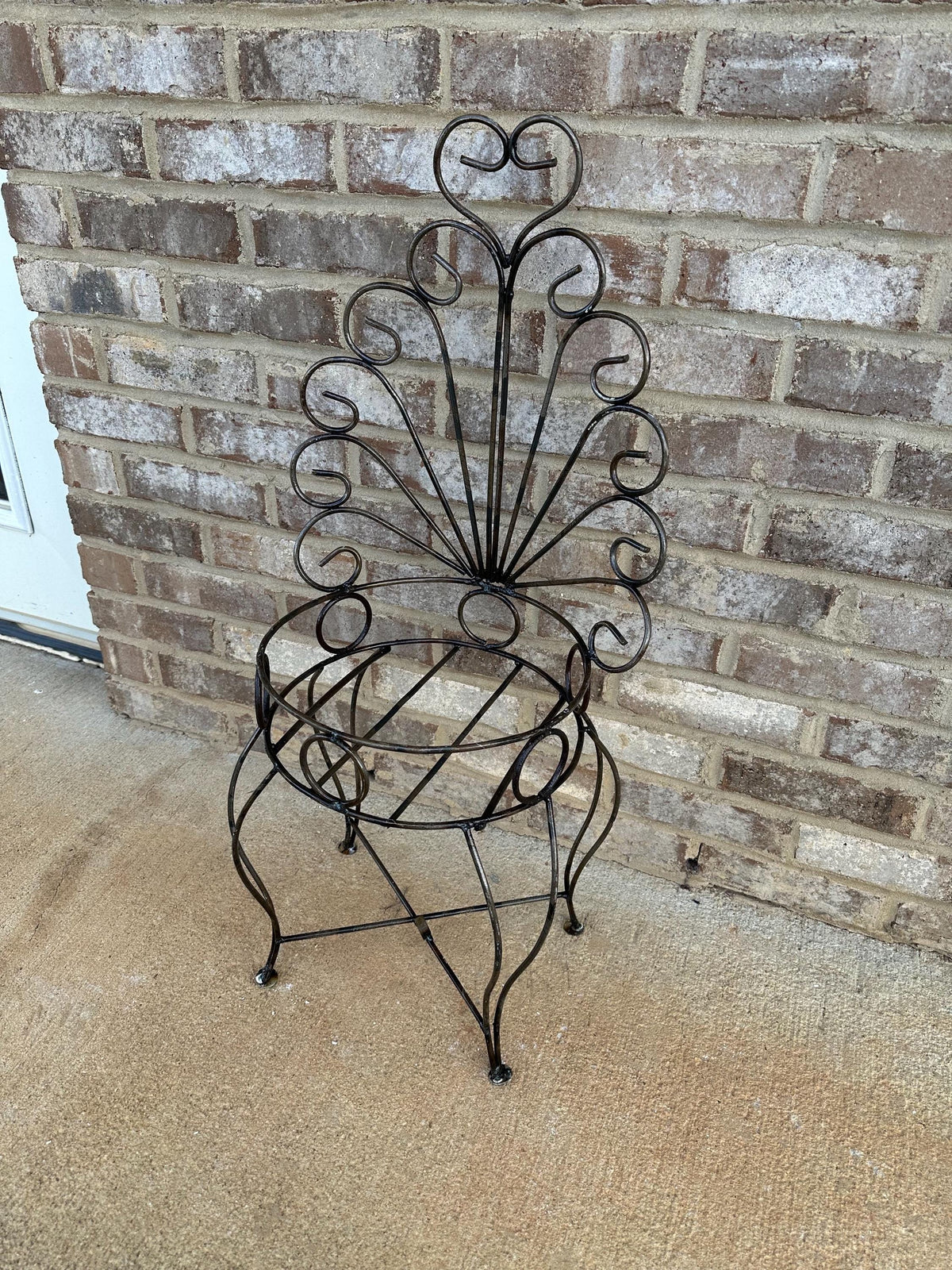 Cute Rustic Metal Iron Planter Chair - Plant Stand Vintage Antique Victorian Style Garden Art Black