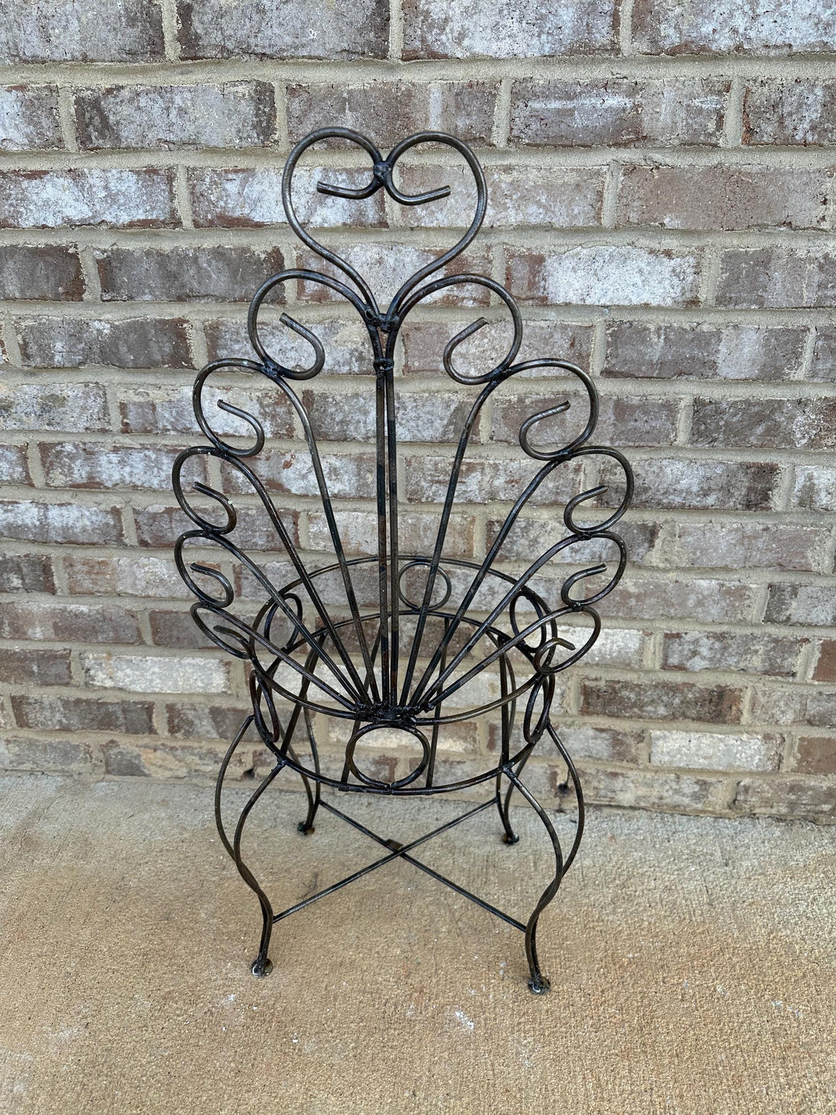Cute Rustic Metal Iron Planter Chair - Plant Stand Vintage Antique Victorian Style Garden Art Black
