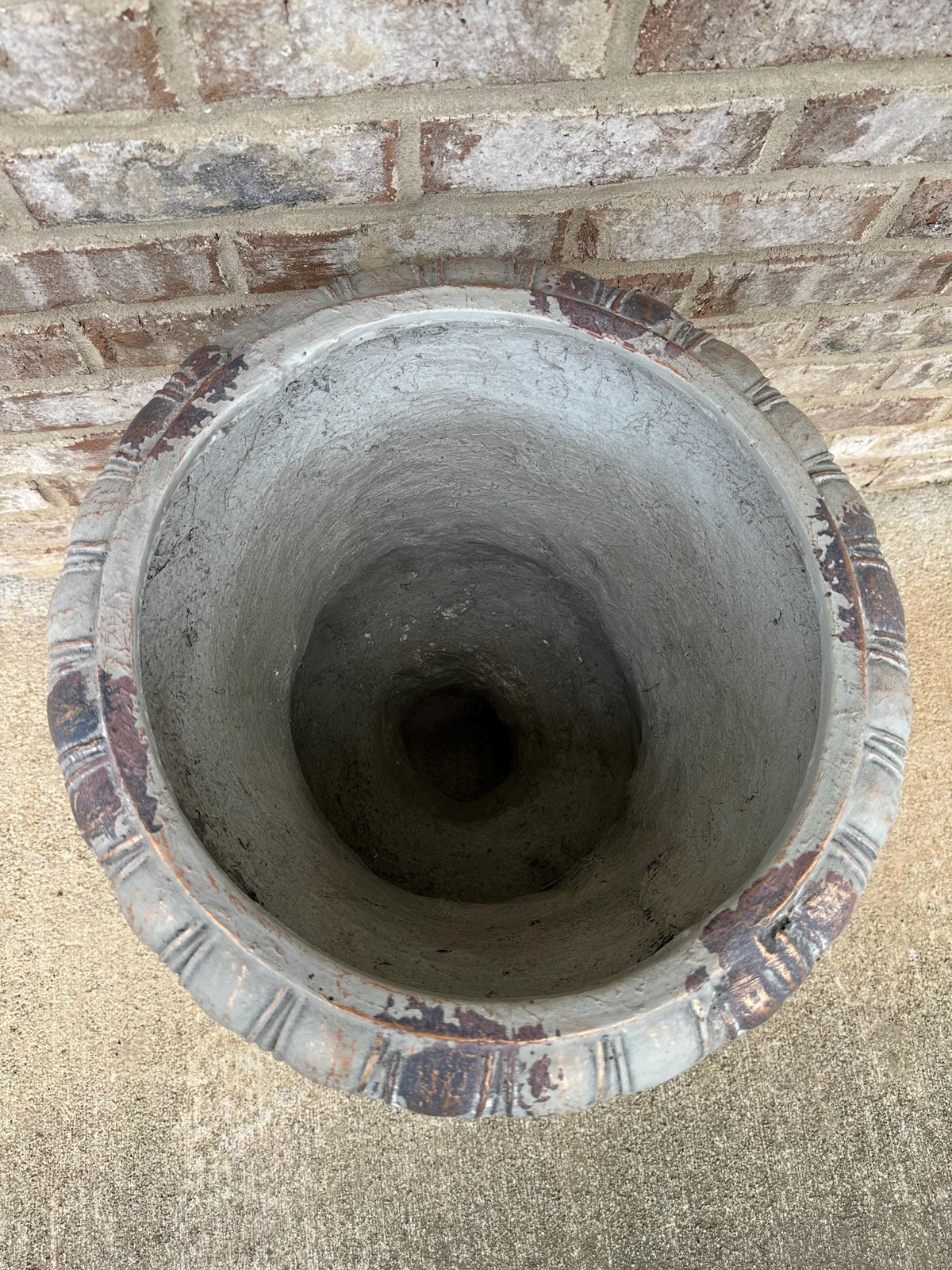 Beautiful Large 21” Rustic Urn Planter