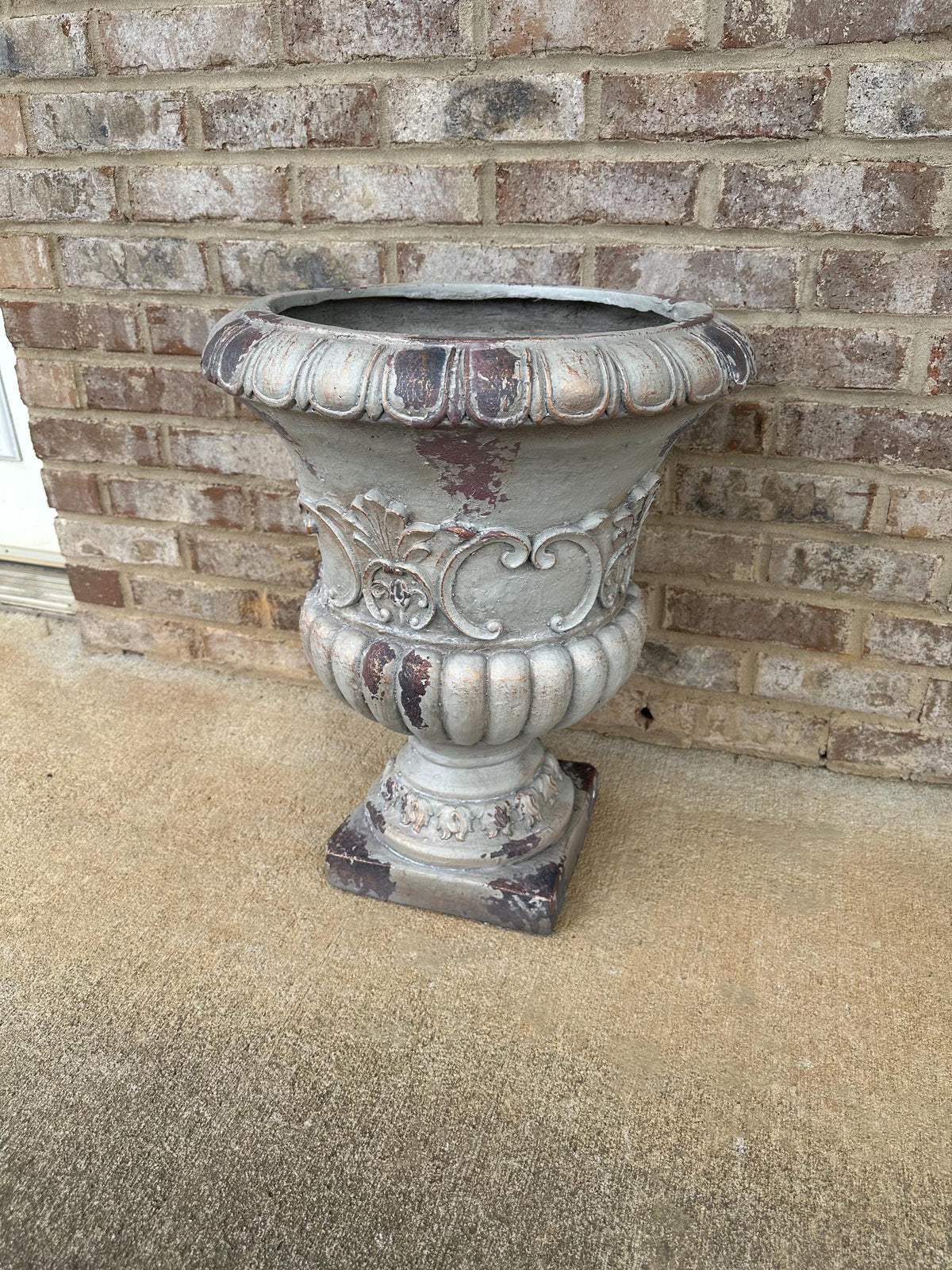 Beautiful Large 21” Rustic Urn Planter