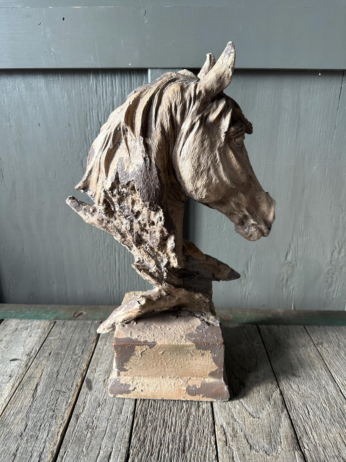 Rustic Horse Head Statue - Magnesium Oxide - Indoor Outdoor Lawn Garden Art Sculpture