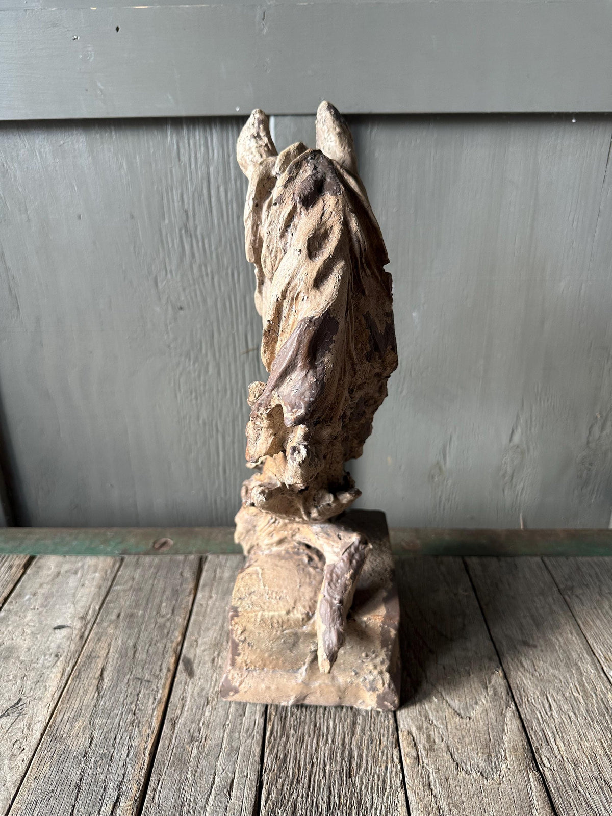 Rustic Horse Head Statue - Magnesium Oxide - Indoor Outdoor Lawn Garden Art Sculpture