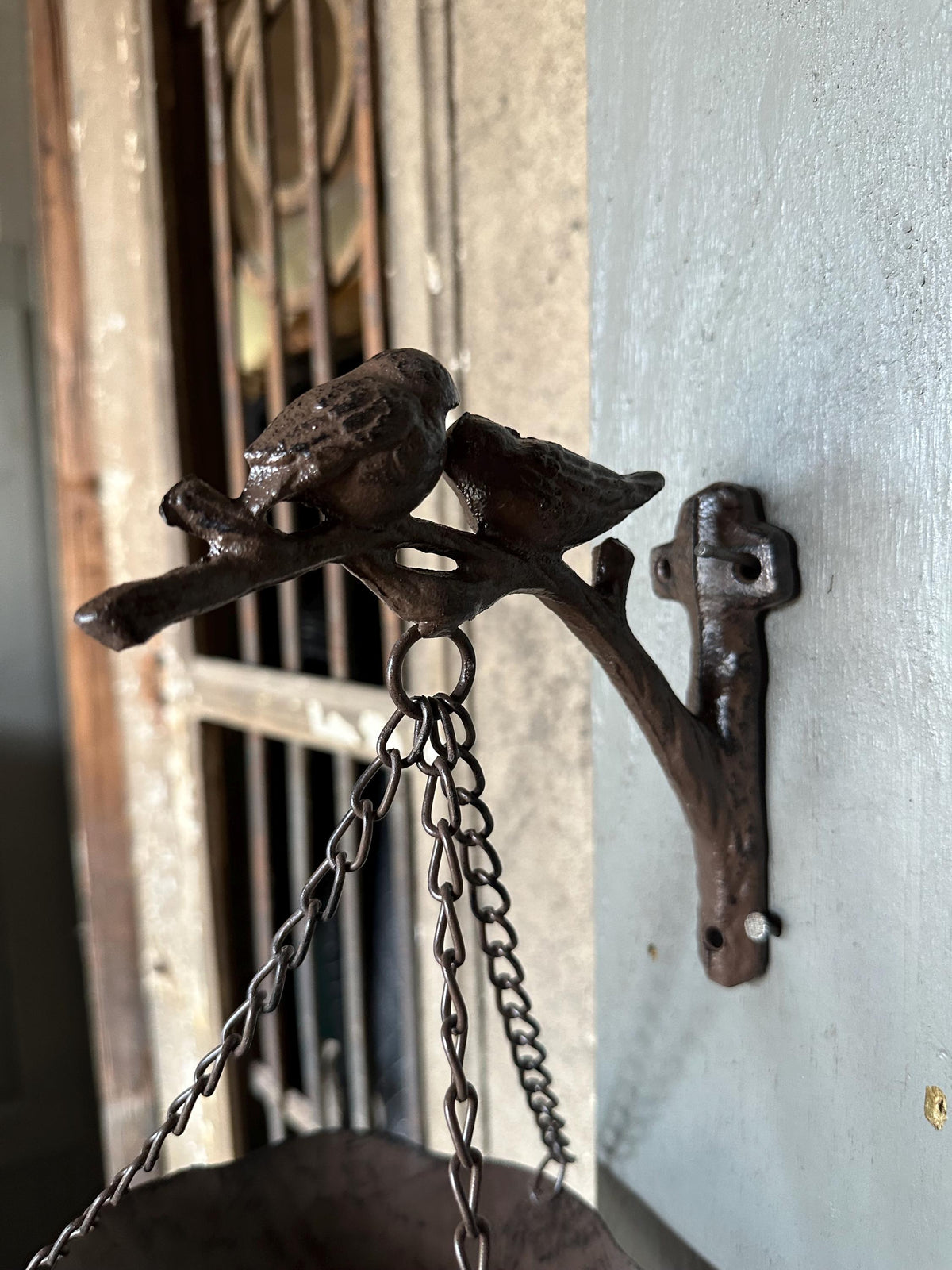 Cute Wall Mounted Hanging Bird Feeder